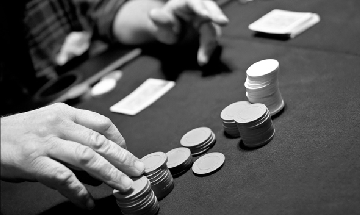 Learn the rules of poker and start enjoying the game! thumbnail